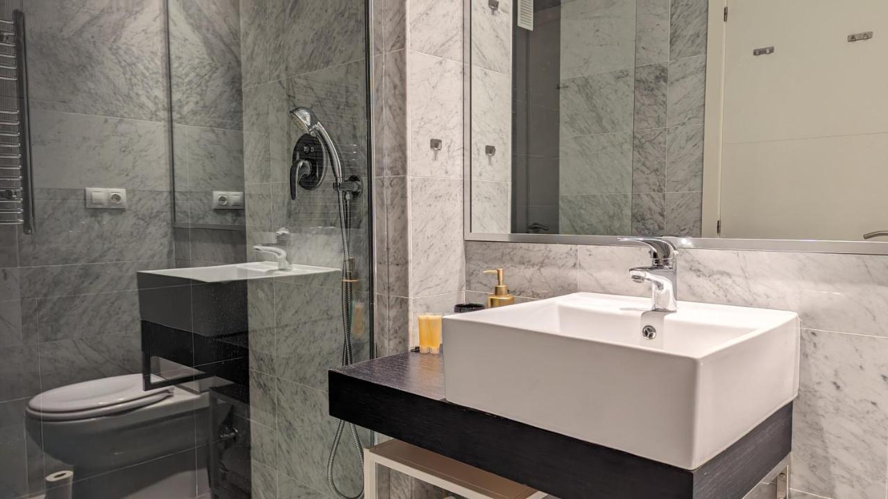 Gemelos Sea Front Apartment Бенидорм Екстериор снимка
