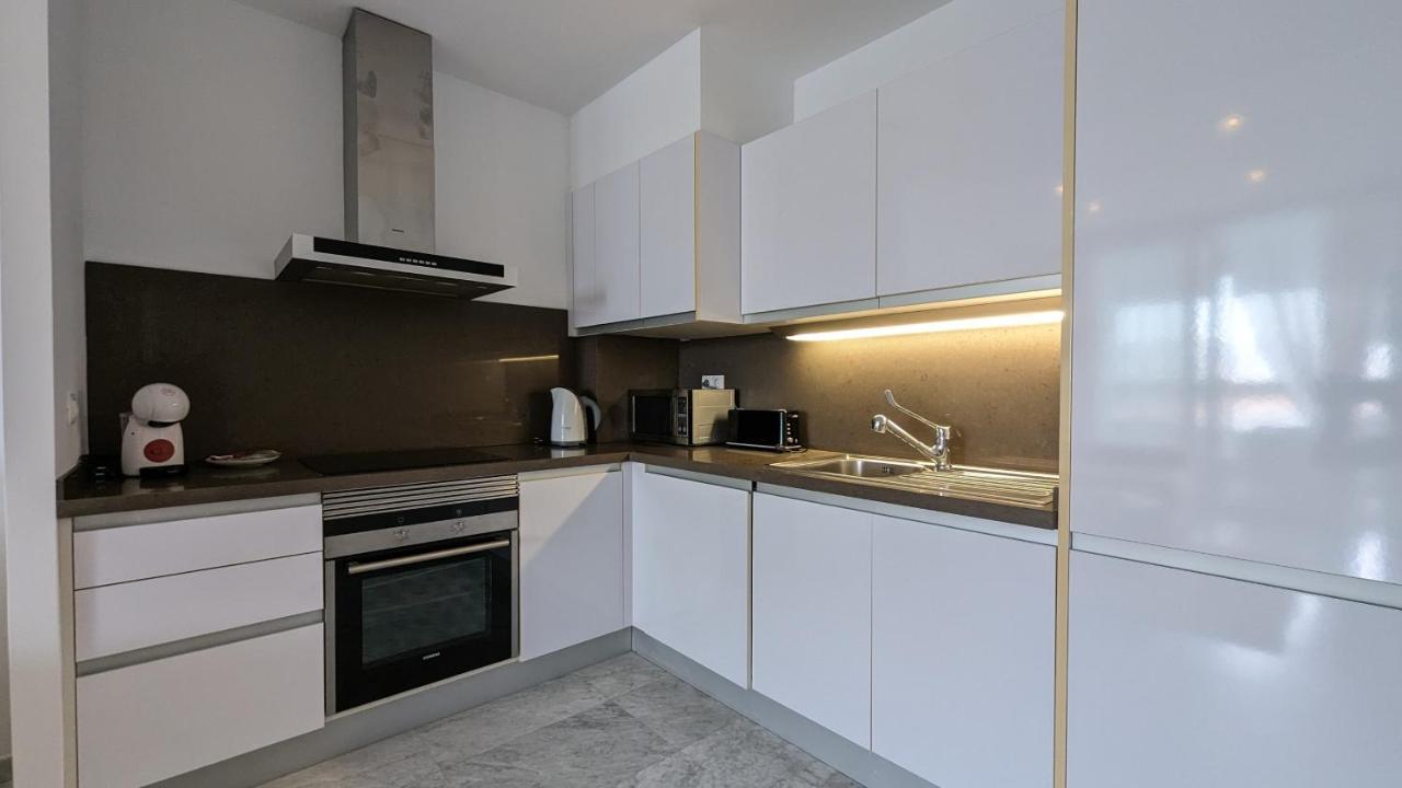 Gemelos Sea Front Apartment Бенидорм Екстериор снимка