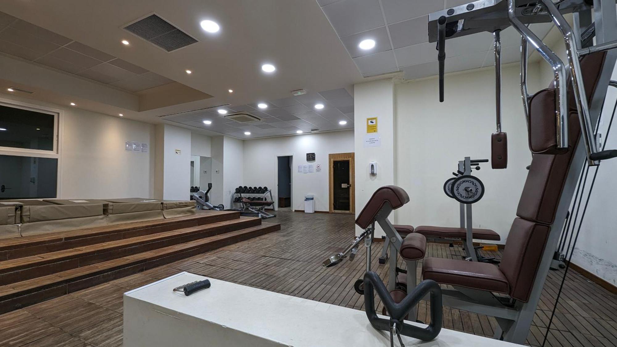 Gemelos Sea Front Apartment Бенидорм Екстериор снимка